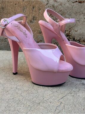 Pleaser Blush Pink Patent Platform Peep-Toe Heels